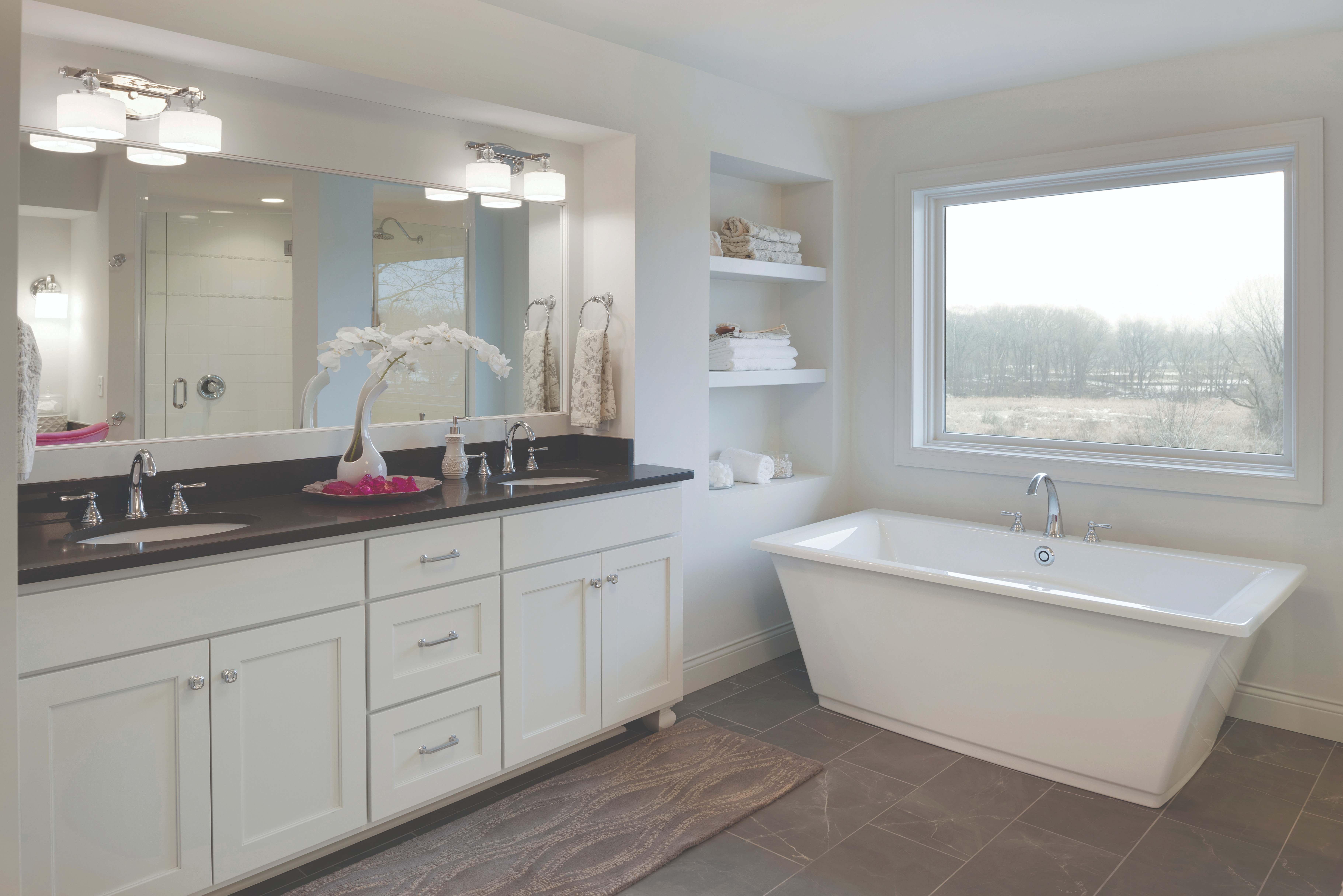 100 Series Picture Windows - Luxury bathroom with freestanding tub